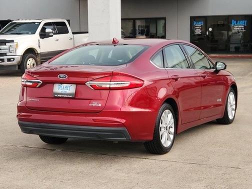 2019 Ford Fusion Hybrid SE