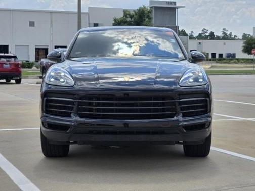 2022 Porsche Cayenne Platinum Edition