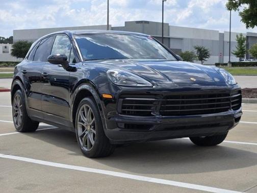2022 Porsche Cayenne Platinum Edition