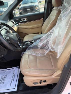 White Platinum 2017 Ford Explorer Limited