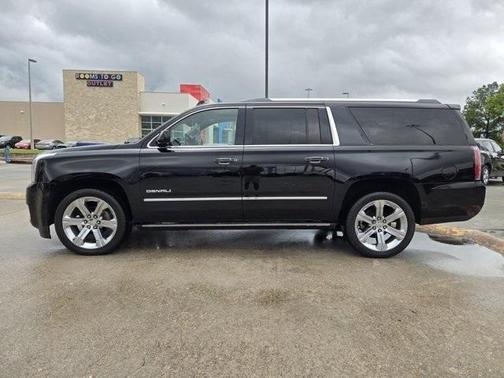 2017 GMC Yukon XL Denali