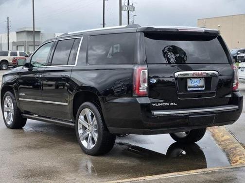 2017 GMC Yukon XL Denali
