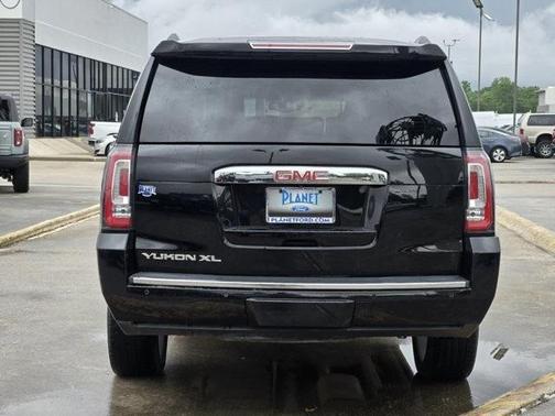 2017 GMC Yukon XL Denali