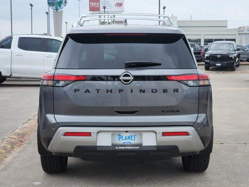 2024 Nissan Pathfinder Platinum