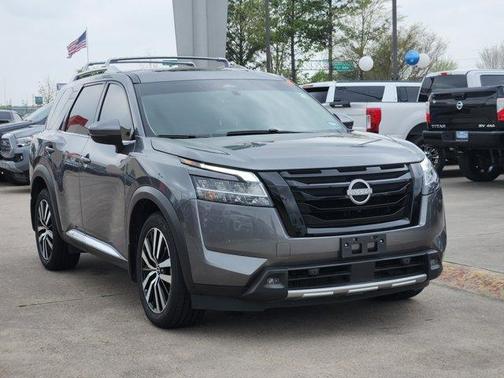 2024 Nissan Pathfinder Platinum