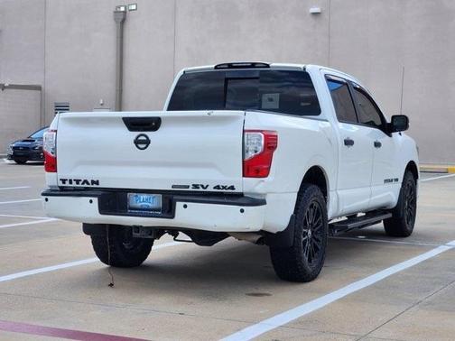 2018 Nissan Titan SV