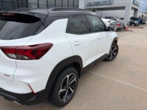 Summit White 2022 Chevrolet Trailblazer RS