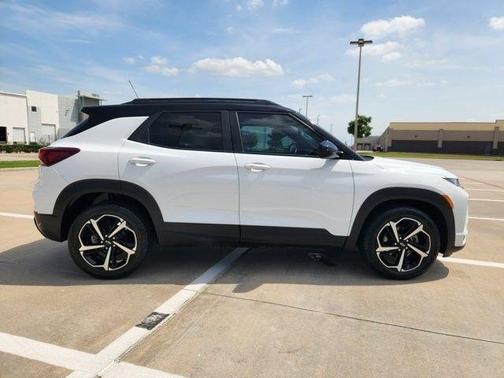 Summit White 2022 Chevrolet Trailblazer RS