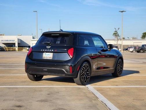 2025 MINI Hardtop SIGNATURE PLUS