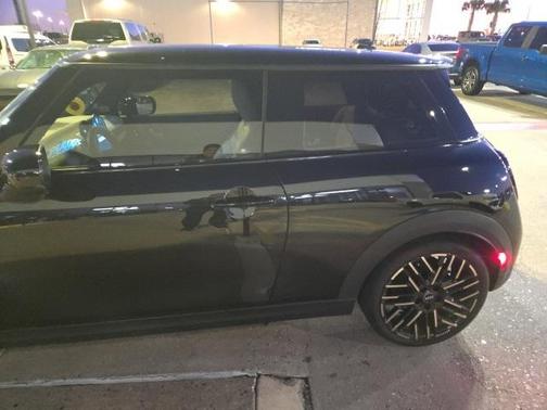 2025 MINI Hardtop SIGNATURE PLUS