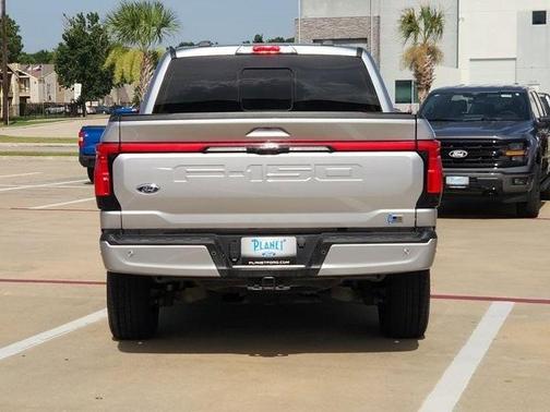 2023 Ford F-150 Lightning Platinum
