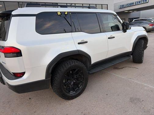 White Pearl 2024 Lexus GX 550 550 OVERTRAIL+