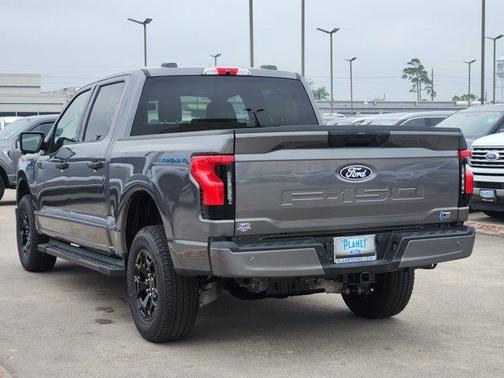 2025 Ford F-150 Lightning XLT
