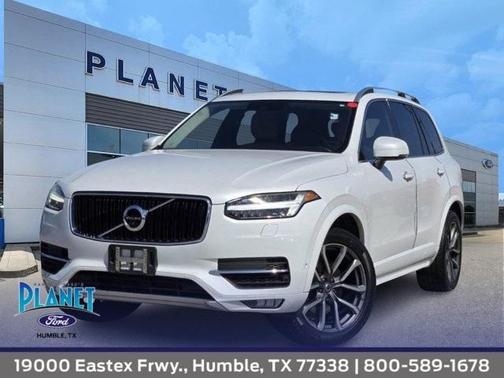 2016 Volvo XC90 T6 Momentum