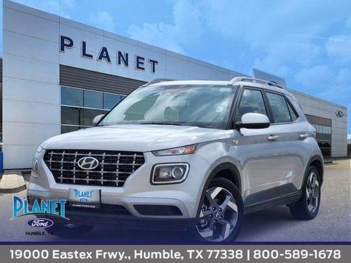 Shimmering Silver 2025 Hyundai VENUE SEL