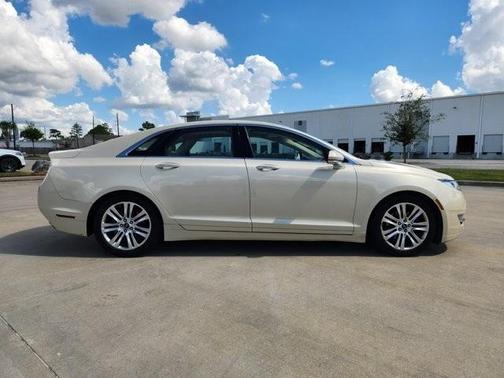 2014 Lincoln MKZ Base