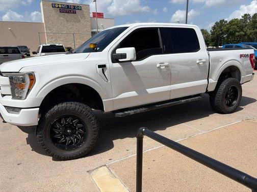 Oxford White 2021 Ford F-150 Lariat