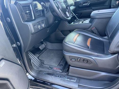 Onyx Black 2024 GMC Sierra 2500 AT4