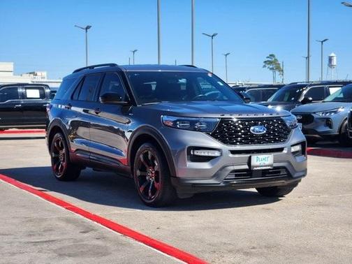 2023 Ford Explorer ST-Line