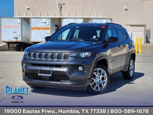 2023 Jeep Compass Latitude Lux