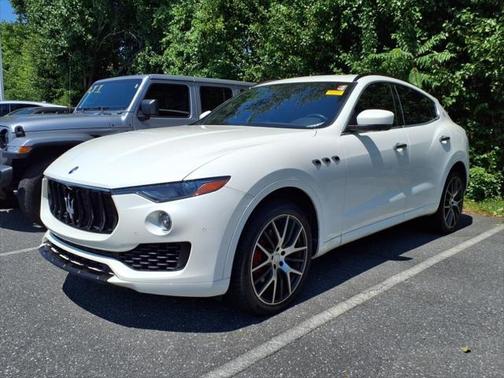 2017 Maserati Levante Base