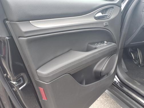 2025 Alfa Romeo Stelvio Sprint AWD