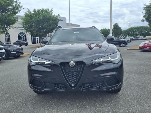 2025 Alfa Romeo Stelvio Sprint AWD