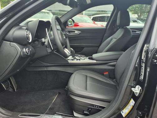 2025 Alfa Romeo Giulia RWD