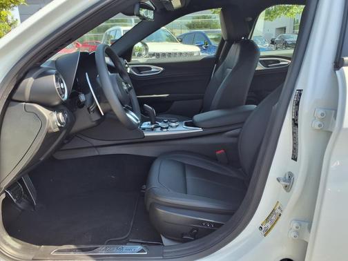 2025 Alfa Romeo Giulia RWD