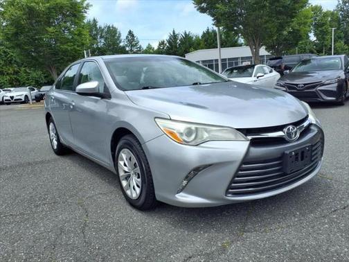 2016 Toyota Camry XSE