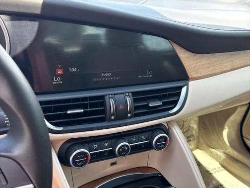 2019 Alfa Romeo Giulia Ti Lusso
