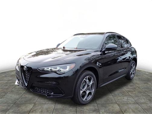 2025 Alfa Romeo Stelvio Sprint AWD