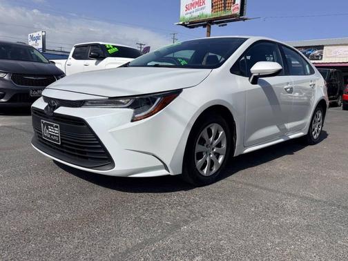 Wind Chill Pearl 2024 Toyota Corolla LE
