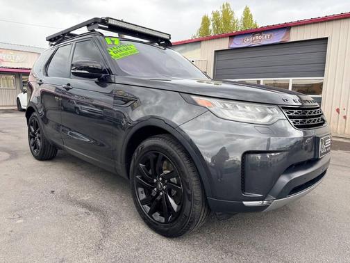 Waitomo Grey Metallic 2017 Land Rover Discovery HSE