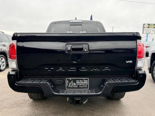 2021 Toyota Tacoma TRD Sport