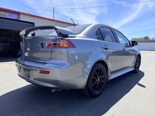 Mercury Gray Pearl 2017 Mitsubishi Lancer SE