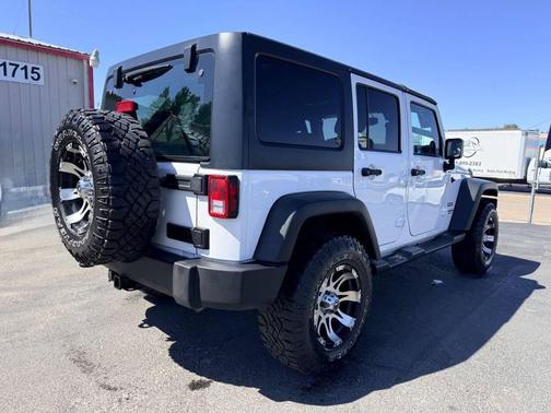 Bright White Clearcoat 2014 Jeep Wrangler Unlimited Sport