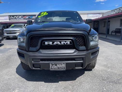 Diamond Black Crystal Pearlcoat 2022 RAM 1500 Classic Warlock Crew Cab 4x4 5'7' Box
