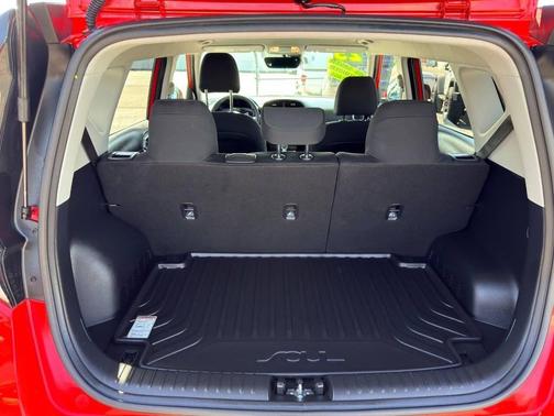 Inferno Red 2025 Kia Soul LX