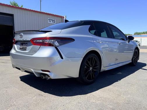 Celestial Silver/Midnight Black Metallic 2021 Toyota Camry XSE