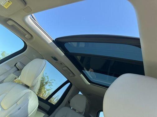 2019 Volvo XC90 T5 Momentum