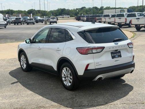 Oxford White 2020 Ford Escape SE