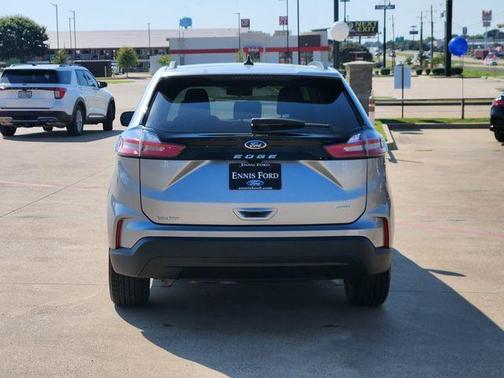 2023 Ford Edge SE