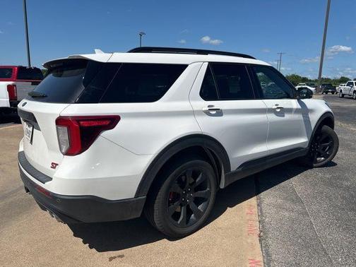 2022 Ford Explorer ST