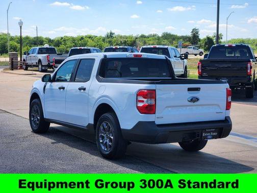 Oxford White 2022 Ford Maverick XLT