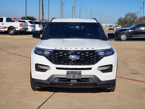 2022 Ford Explorer ST-Line