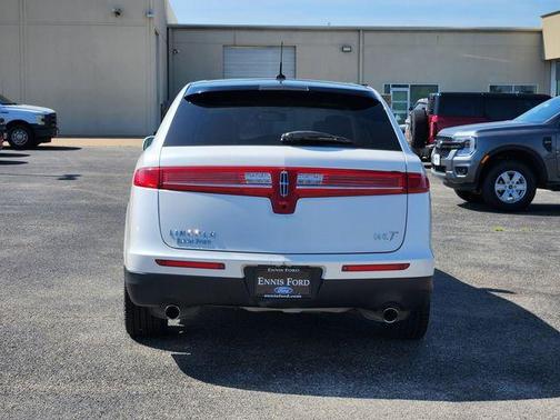 White Platinum Clearcoat Metallic 2018 Lincoln MKT Reserve