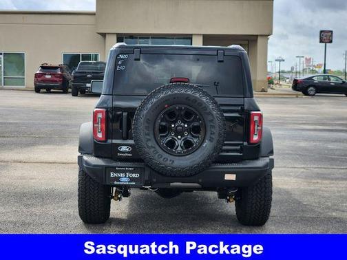 Shadow Black 2026 Ford Bronco Badlands