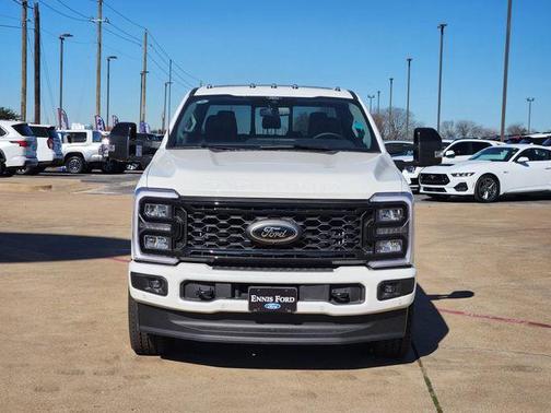 Star White 2026 Ford F-250 Lariat