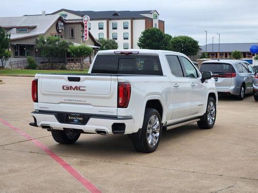 White Frost Tri-Coat 2025 GMC Sierra 1500 Denali